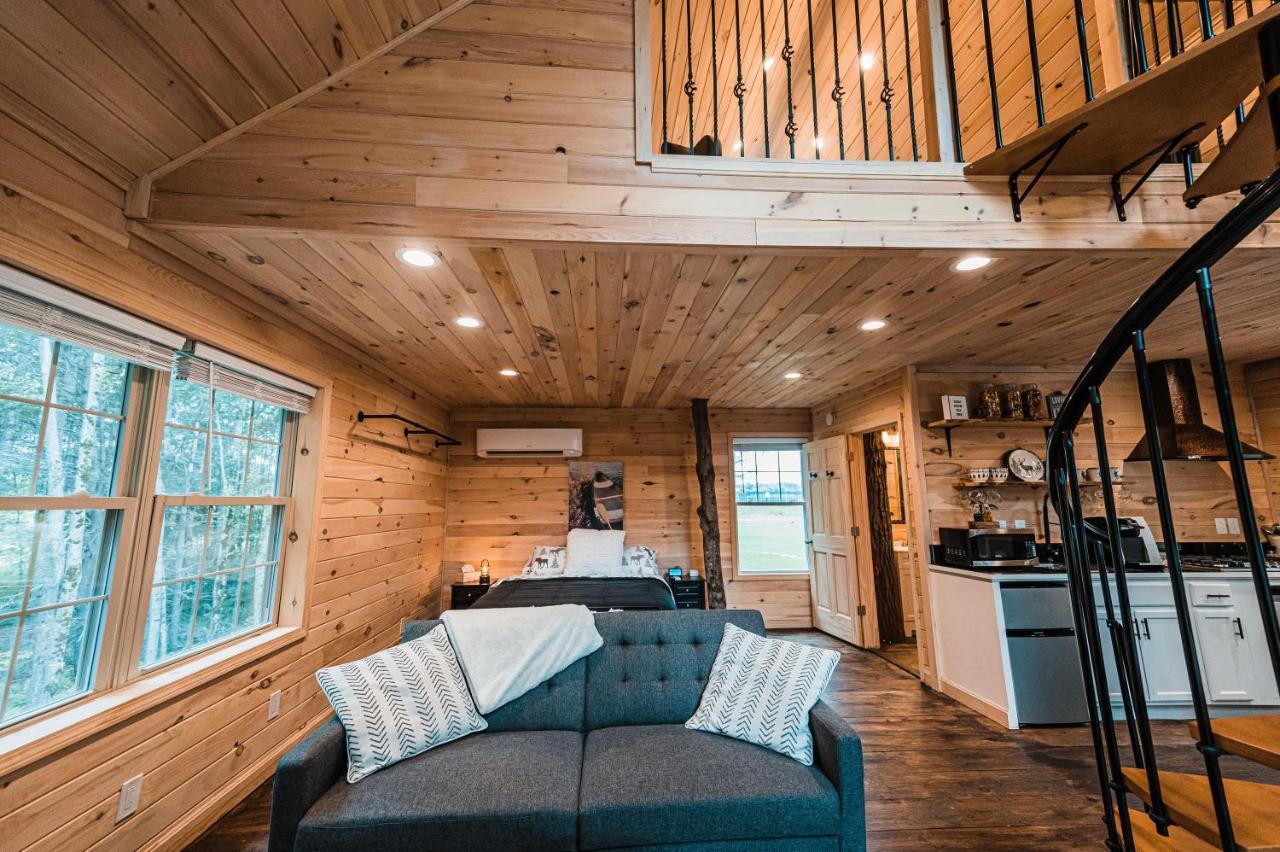 Вілла Moonlight Treehouse At Belgrade Hospitality Екстер'єр фото