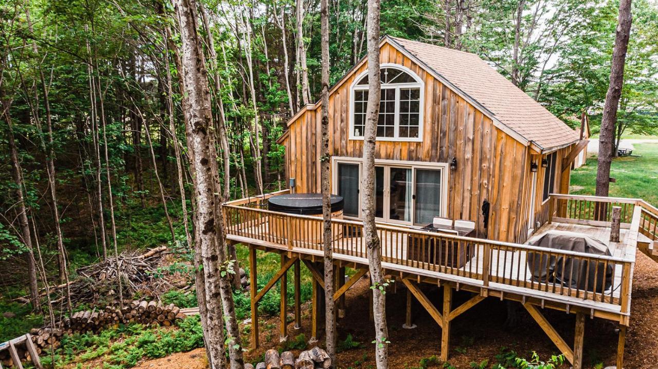 Вілла Moonlight Treehouse At Belgrade Hospitality Екстер'єр фото